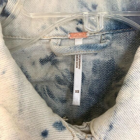 Free People Rumors Denim Jacket Size XS - Picture 9 of 10